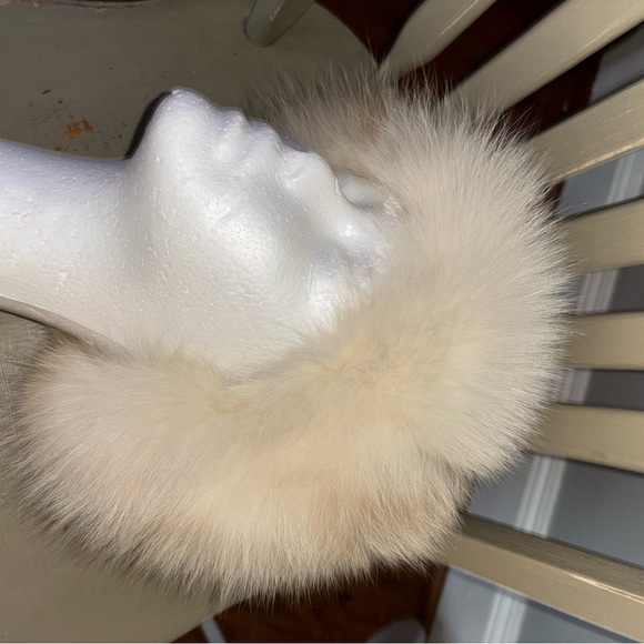 Goudchaux Maison Blanche Cream Fur Hat. Vintage - Picture 4 of 5